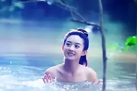 手撕鬼子就算了，输血管也忍了，但古装配黑丝，是真的离谱！图片