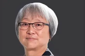 上海“高考状元”袁钧瑛：公费留美后拒不回国，年老后却频繁回国图片