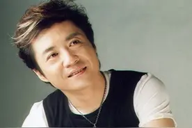 著名歌星李琛：唱《窗外》走红，撮合父母复婚失败，孝心感动世人图片