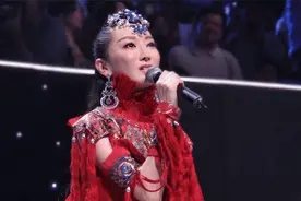 萨顶顶：现在过上了豪门阔太的生活图片