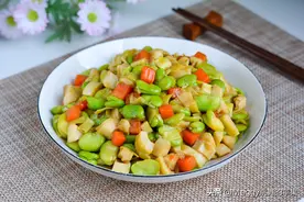 2道春天爱吃的家常炒菜，一素一荤，鲜香软糯味浓，吃得盘干碗净图片