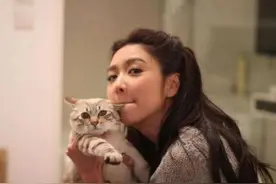 盘点娱乐圈里幼态脸的女明星，各个看起来比实际年纪小十岁以上图片