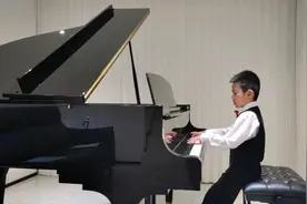 绝对音感有多强？福州9岁男童能同时听出5个音，曾举办个人演奏会图片