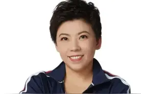 邓亚萍：博士毕业官至副厅级，遭质疑怒晒儿子国籍，50岁也不显老图片