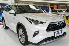 2022款汉兰达：全新归来的标杆，这实用大7座还是香图片