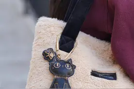 萌哒哒的大英博物馆车钥匙扣，虎年挂件就选它了图片