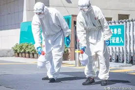 去上海方舱医院做安保，日薪一千元，究竟是坑还是确有其事？图片