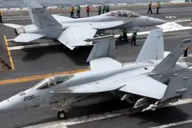 航母舰载机弹射器采用的高强度合金钢，对舰载机的起降有什么影响图片