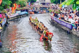 藏不住了！全国2亿网友都在搜“龙船漂移有多酷炫”图片