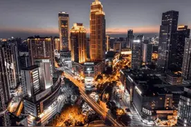 扎心了！重庆小康、中产、小富、富豪划分标准，看看你在哪一档？图片