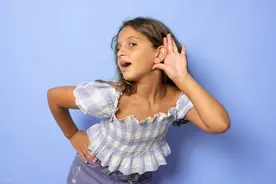 佩戴助听器后，如何为聋儿开展语言训练？图片