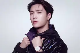 网友吐槽，同行点赞，官媒表扬，张艺兴到底优不优秀？图片