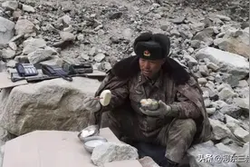 祁团长英雄归来，战斗细节首次公开，重伤痊愈后最大愿望是归队图片