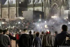 网暴、女装反串、当“带路党”，外国老哥反女权有多厉害？图片