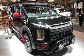 新版三菱得利卡实拍！越野MPV的“标杆”，柴油动力+四驱，大气图片