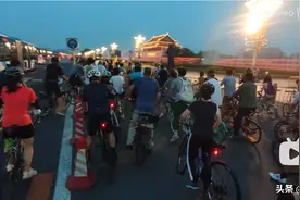 没在长安街骑行过，算什么帝都潮人图片