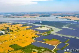 75亿的光伏发电项目建成即拆除，谁来为企业的巨额投资损失买单？图片