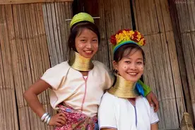 缅甸长颈族女人，一生只有三次机会拿下铜环：结婚、生子、死亡图片