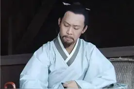 李白被山东儒生嘲讽，内心抑郁写下一首诗，至今已成骂人的绝唱图片