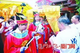 长大了！着状元服、穿成年门……44名境内外少年在厦“做十六岁”图片