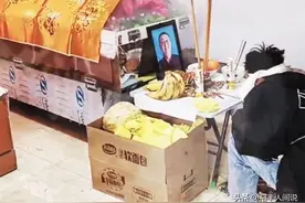 45岁卡友西藏线上病逝！司机不远4300公里送回家，俩儿子跪地迎接图片