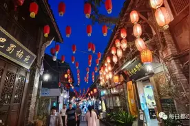 夜游都江堰：相约在璀璨灯火中……图片