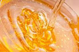 吃枇杷蜂蜜要注意！这些食物不能与之搭配！图片