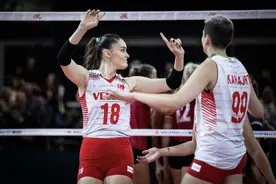 爆冷！土耳其女排1-3加拿大，艾达4局拿2分，古德蒂固执似蔡斌图片