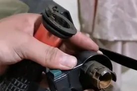 维修套路！更换调速转把能提高电动车的动力？上当的都是小白图片