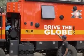 历时四个月！把军用卡车改装成越野房车！彪悍与奢华兼具图片