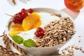 九种助眠食物让你睡好觉，快来看看了解是哪些食物吧图片