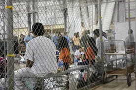 被当垃圾对待，“叛逃”到美国的俄罗斯人后悔不迭，普京不再姑息图片