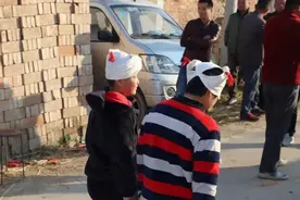 办丧事时，孙子辈戴孝，有哪些规矩图片