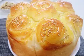 我发现不揉手套膜的烤面包也好吃，柔软拉丝又细腻，有技巧不难学图片