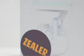 吴京代言中兴手机，顺便了解下ZTE Livebuds Pro降噪耳机图片