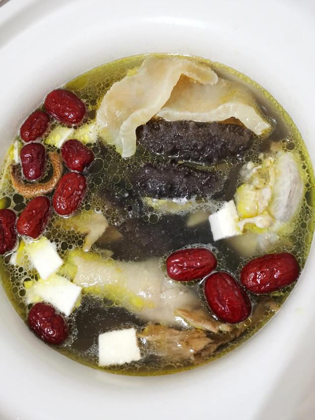 孕妇可以吃花胶炖榴莲 2026年花胶莲子汤孕妇可以吃吗