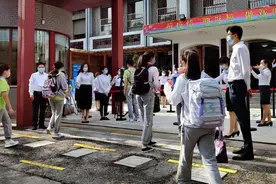 放假通知来临，2023年大、中小学暑假安排出炉，家长欲哭无泪图片