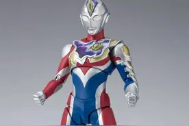 SHF德凯奥特曼闪亮型来了图片