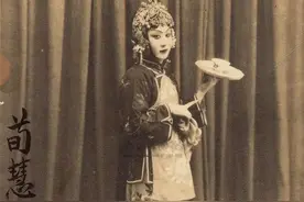 新婚夜，新郎掀开盖头才发现新娘被调包，错娶爱人姑姑，后怎样？图片