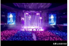 依然记得从你眼中滑落的泪伤心欲绝，你不知道的周传雄…图片