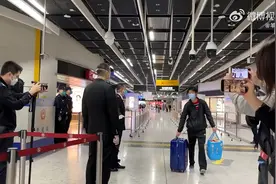 香港西九龙站今日恢复办理客运业务，曾因疫情停运近3年图片