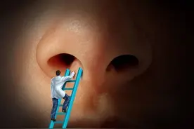 孩子爱挖鼻孔，家长要纠正吗？两个办法，可供家长们学习图片