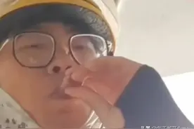 19岁男孩暑假送60天外卖，挣下17350元交学费：没想到能坚持下来图片