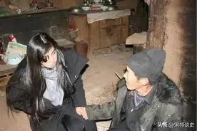 16年，浙江23岁女孩瞒着爸妈，苦寻养父母12年，相见场景让人泪目图片