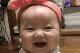 可爱搞笑的表情包：我的男朋友耳朵是摆设，嘴巴是机关枪图片