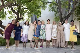 第一夫人们在美洲峰会大合影！美国夫人穿花裙，巴西夫人气质更赞图片