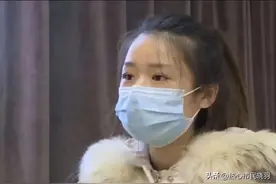 24岁高颜值女主播爱上45岁“榜一大哥”，谁知只是其猎物之一图片