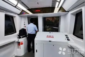 全自动无人驾驶，苏州地铁11号线司机变身“监督者”图片
