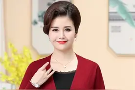 90后女子上班坚持12年装50岁大妈：会网购的人几乎都认识她图片