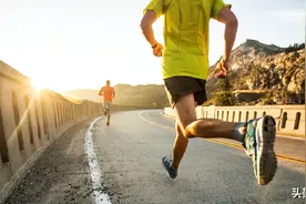 晨跑后有人神清气爽但有人却昏昏欲睡？究竟何原因图片